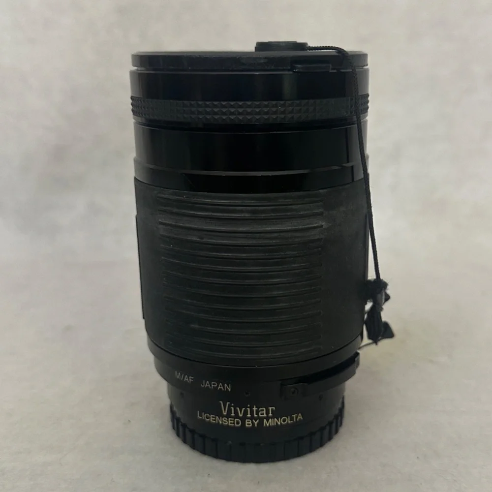 Vivitar Camera Lens 28-200mm 1:3.5-5.6 Auto focus zoom Gently used